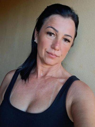 annonces de rencontres - Antibes - Femme mûre, sérieuse en apparence, cherche aventure réelle à Antibes
