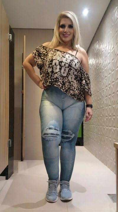 annonces de rencontres - Fréjus - Prête à croiser un mec qui assume mes annonces rencontres femmes à Fréjus ?