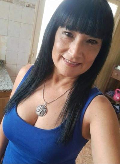 annonces de rencontres - Dzaoudzi - Gabrielle 35 ans à Dzaoudzi: sage en apparence, insatiable en réalité