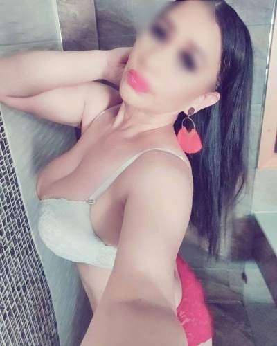 annonces de rencontres - Vitry-sur-Seine - Une soirée à Vitry où tout devient possible avec Coumba, 26 ans